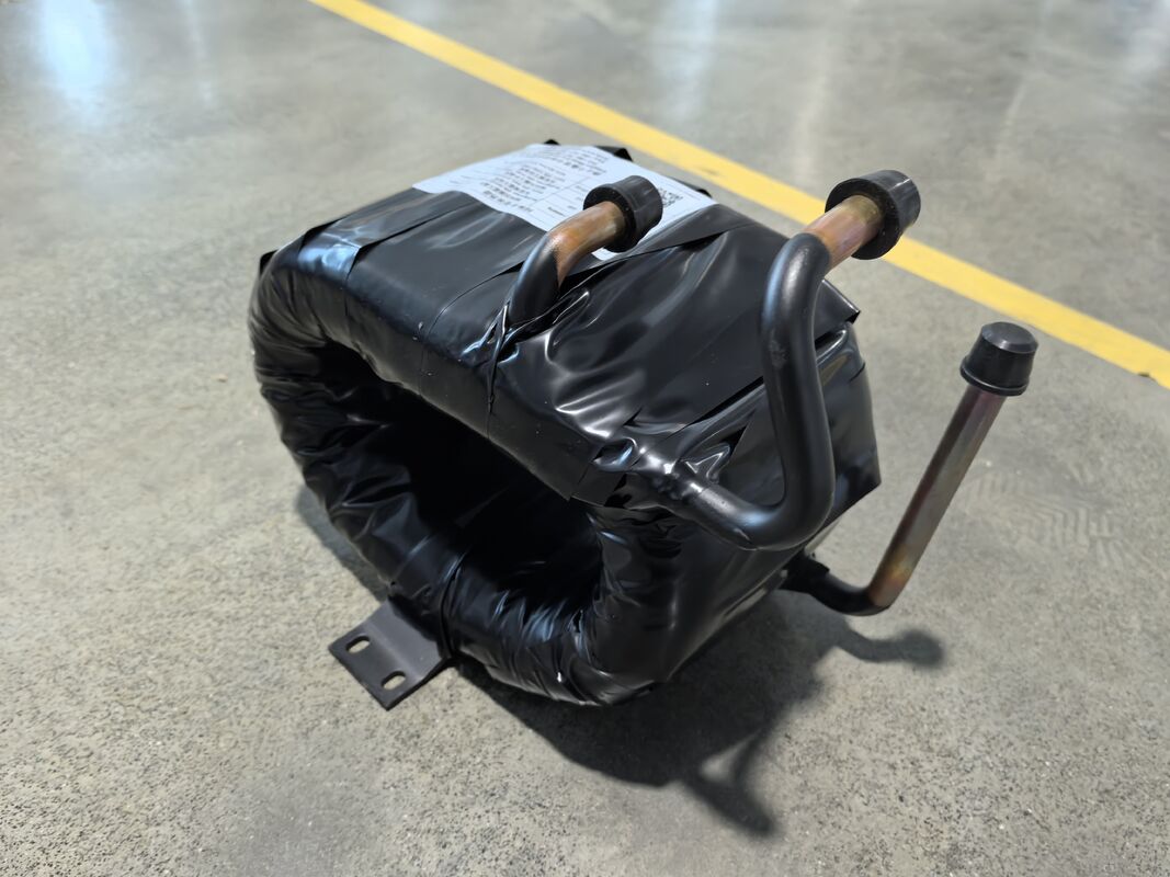 Su taraf basıncı 1.0Mpa Sıcak Su Isı Değiştiricisi İç boru su sistemi için idealdir Dayanıklı inşaat ve işletme